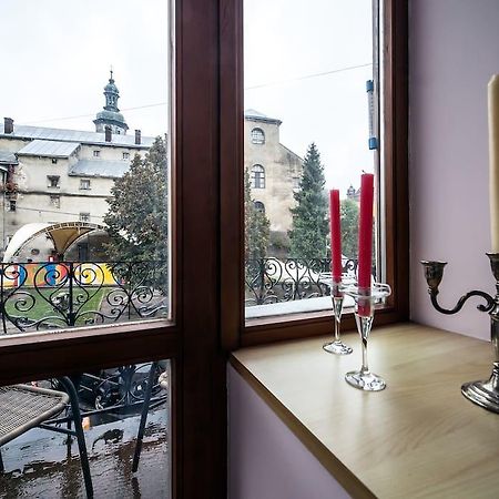 ROMANTIC Apartments - оn Valova street Львів Екстер'єр фото