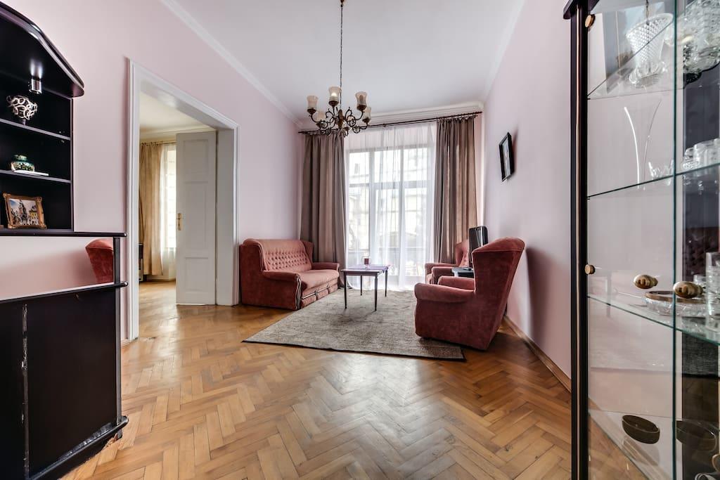 ROMANTIC Apartments - оn Valova street Львів Екстер'єр фото