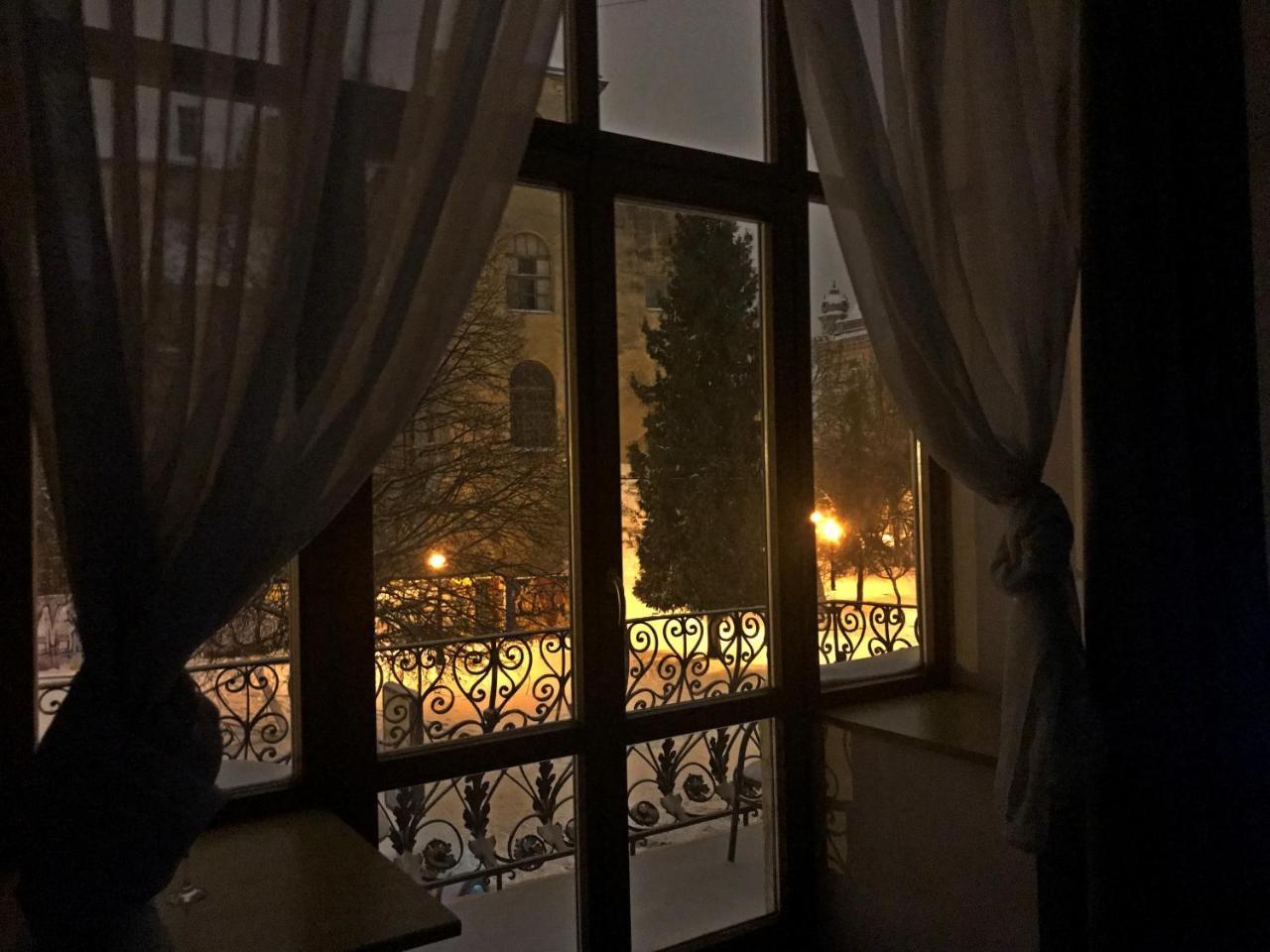ROMANTIC Apartments - оn Valova street Львів Екстер'єр фото